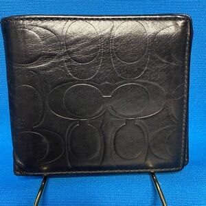 COACH MEN'S SIGNATURE C EMBOSSED BLACK LEATHER BIFOLD CARD COIN BILLFOLD WALLET